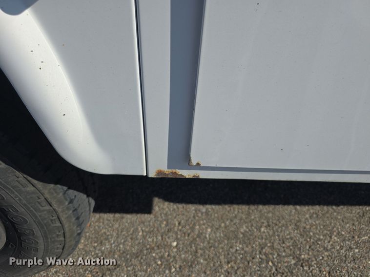 image for item DQ4604 2017 Ford F250 Super Duty XLT utility bed pickup truck