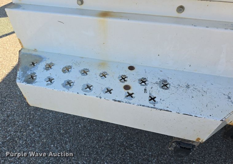 image for item DQ4604 2017 Ford F250 Super Duty XLT utility bed pickup truck