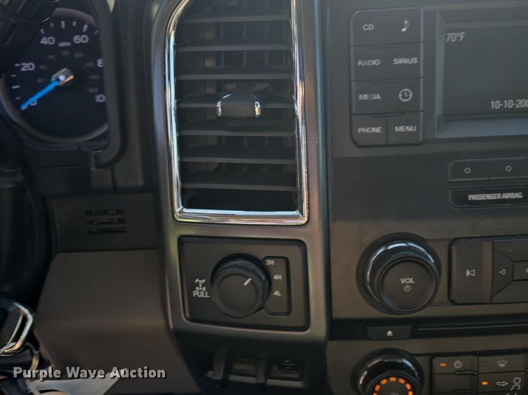 image for item DQ4604 2017 Ford F250 Super Duty XLT utility bed pickup truck