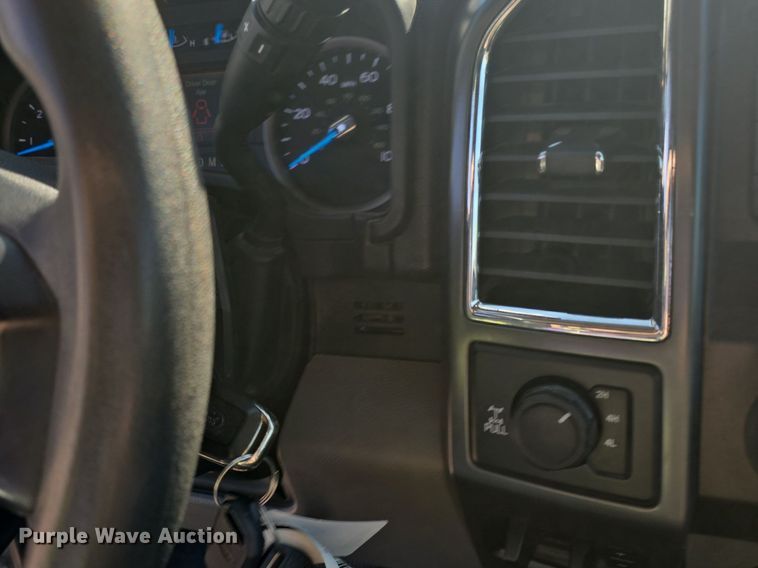 image for item DQ4604 2017 Ford F250 Super Duty XLT utility bed pickup truck