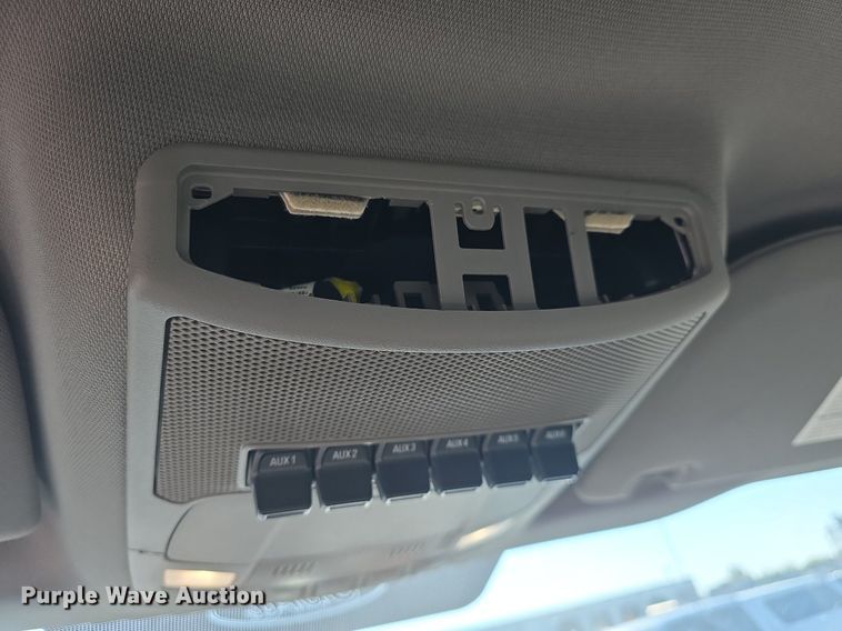 image for item DQ4604 2017 Ford F250 Super Duty XLT utility bed pickup truck