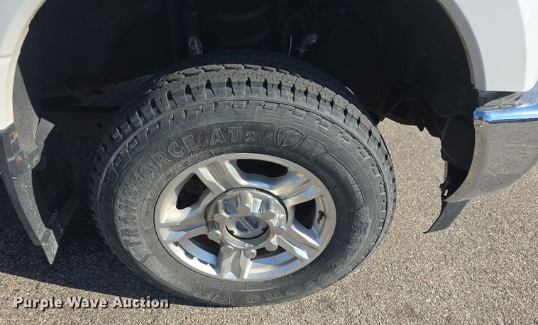 image for item DQ4604 2017 Ford F250 Super Duty XLT utility bed pickup truck