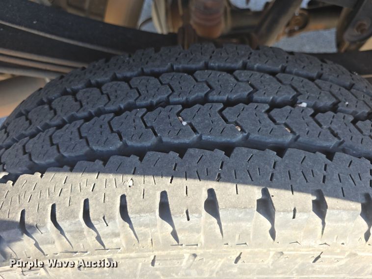 image for item DQ4604 2017 Ford F250 Super Duty XLT utility bed pickup truck