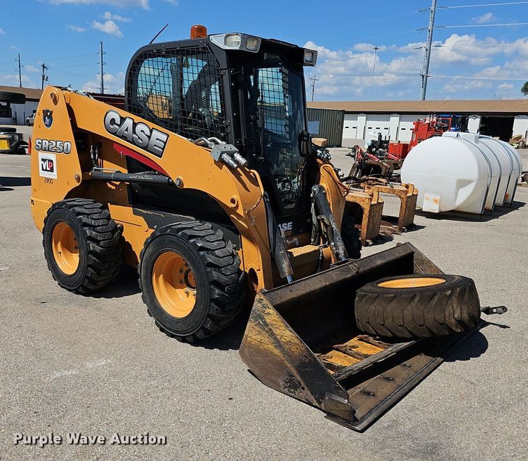 image for item DQ4606 2012 Case SR250 skid steer loader