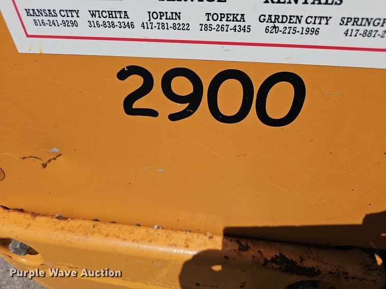 image for item DQ4606 2012 Case SR250 skid steer loader