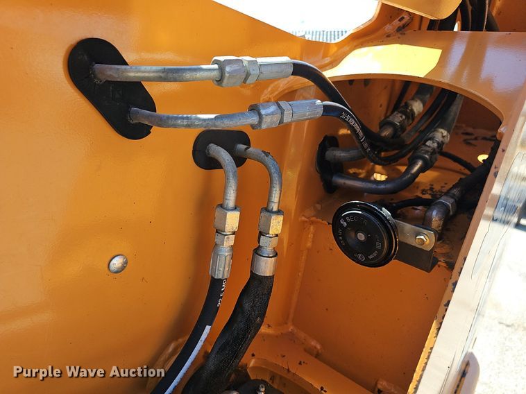 image for item DQ4606 2012 Case SR250 skid steer loader