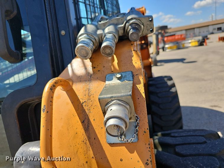 image for item DQ4606 2012 Case SR250 skid steer loader