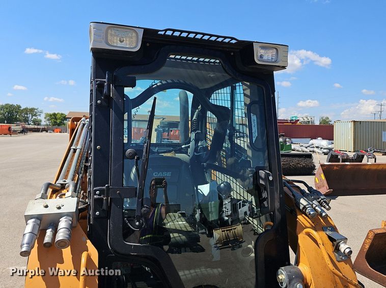 image for item DQ4606 2012 Case SR250 skid steer loader