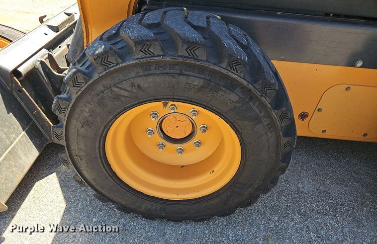 image for item DQ4606 2012 Case SR250 skid steer loader