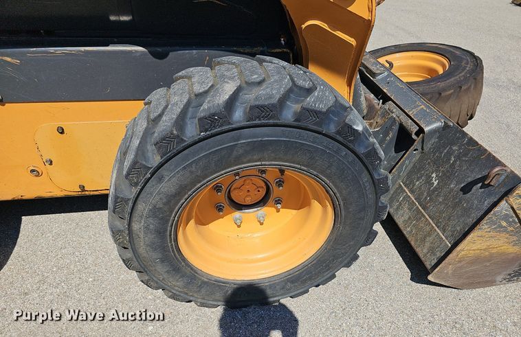 image for item DQ4606 2012 Case SR250 skid steer loader