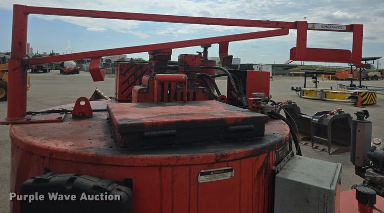 image for item DQ4607 1999 Crafco  SS125 pothole patcher