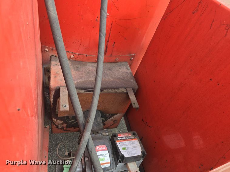 image for item DQ4607 1999 Crafco  SS125 pothole patcher