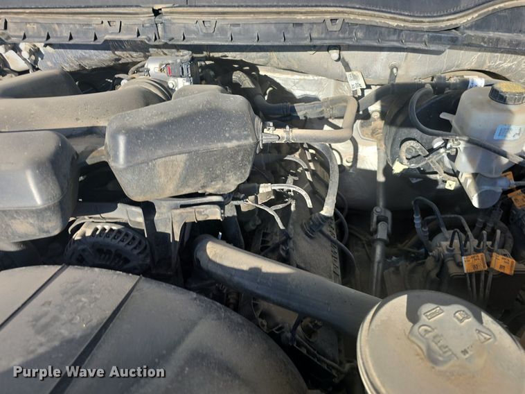 image for item DQ4610 2018 Ford F250 Super Duty XL Crew Cab flatbed pickup truck