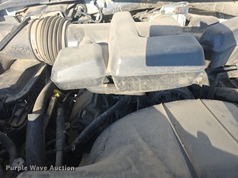 image for item DQ4610 2018 Ford F250 Super Duty XL Crew Cab flatbed pickup truck