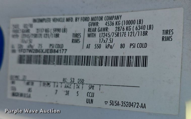 image for item DQ4610 2018 Ford F250 Super Duty XL Crew Cab flatbed pickup truck