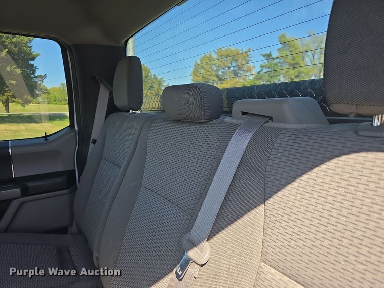 image for item DQ5187 2020 Ford F150 XLT SuperCrew pickup truck