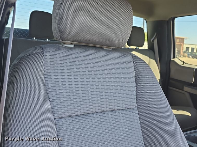 image for item DQ5187 2020 Ford F150 XLT SuperCrew pickup truck