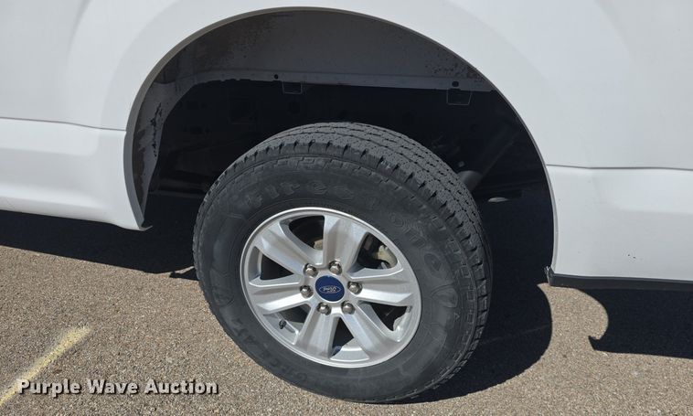 image for item DQ5187 2020 Ford F150 XLT SuperCrew pickup truck