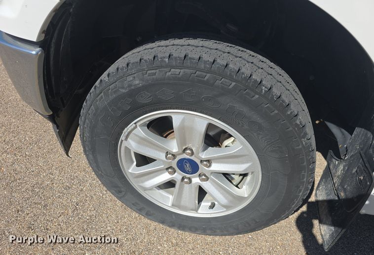 image for item DQ5187 2020 Ford F150 XLT SuperCrew pickup truck