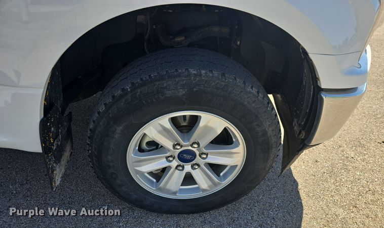 image for item DQ5187 2020 Ford F150 XLT SuperCrew pickup truck