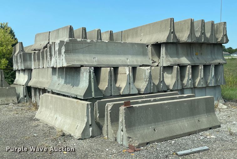 image for item EK2027  (10) concrete barriers