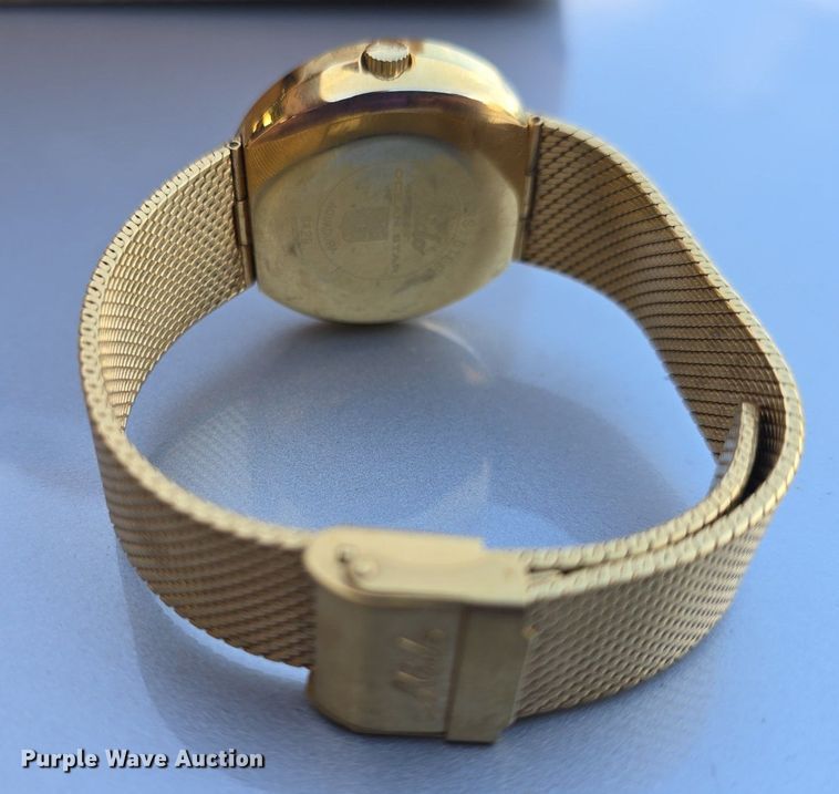 image for item EK2145 (5) watches