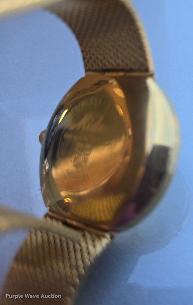 image for item EK2145 (5) watches