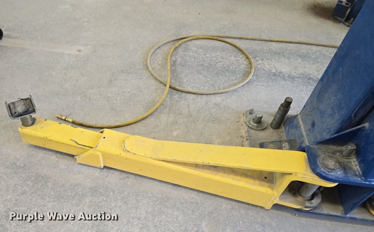 image for item EK2146 2010 Bend Pak  two post lift