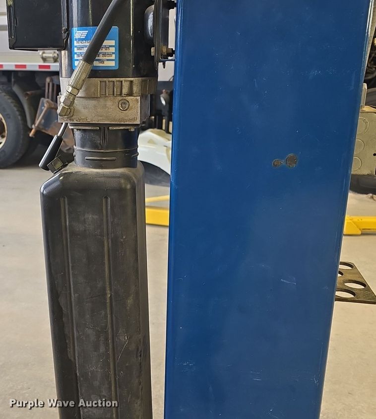 image for item EK2146 2010 Bend Pak  two post lift