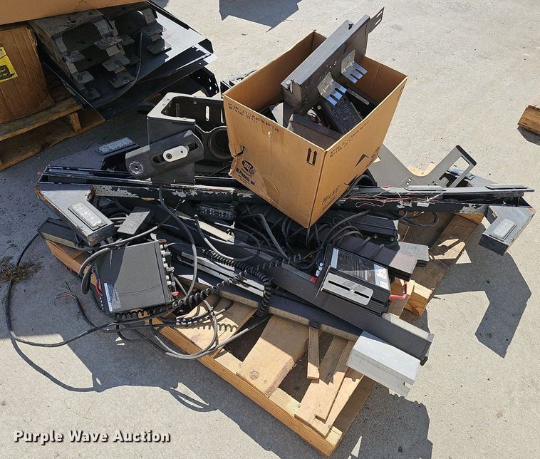 image for item EK6464 Equipment