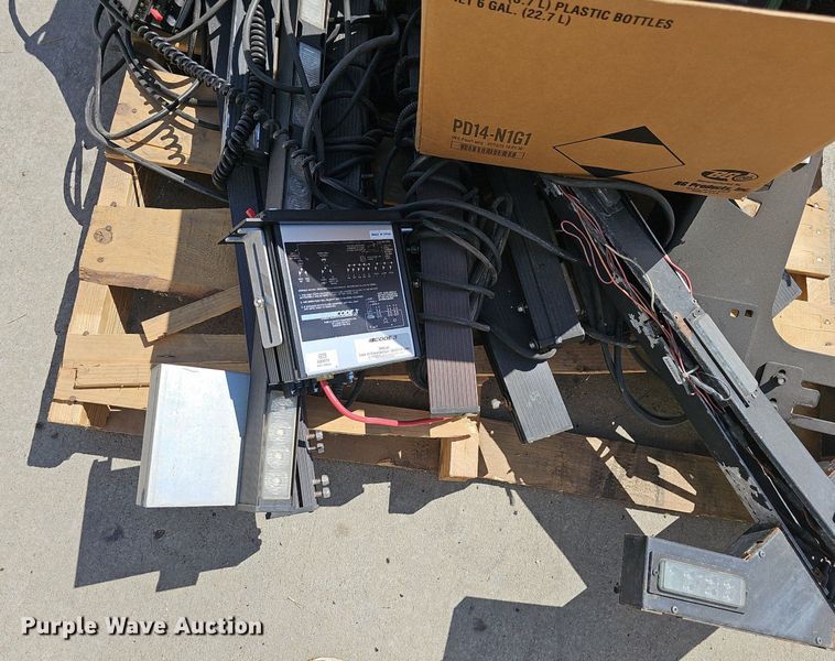 image for item EK6464 Equipment