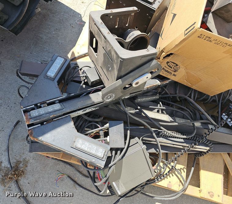 image for item EK6464 Equipment