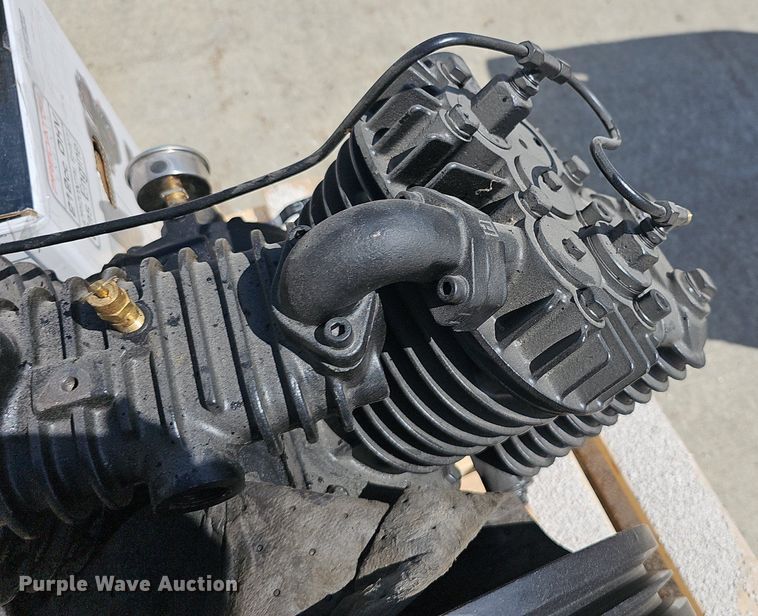 image for item EK6465 (2) air compressor engines 