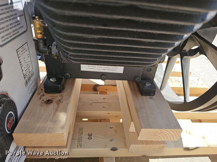 image for item EK6465 (2) air compressor engines 