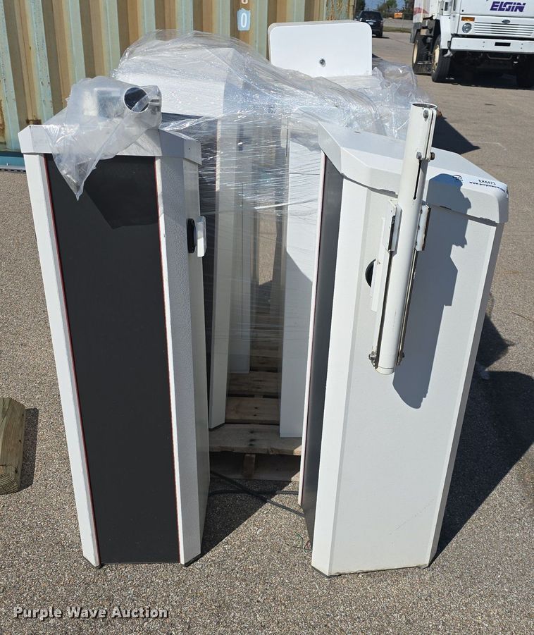 image for item EK6473 (8) Magnetic AutoControl MHTM MicroDrive magnetic parking barrier