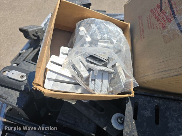 image for item EK6480 Approximately 30 automotive mounts