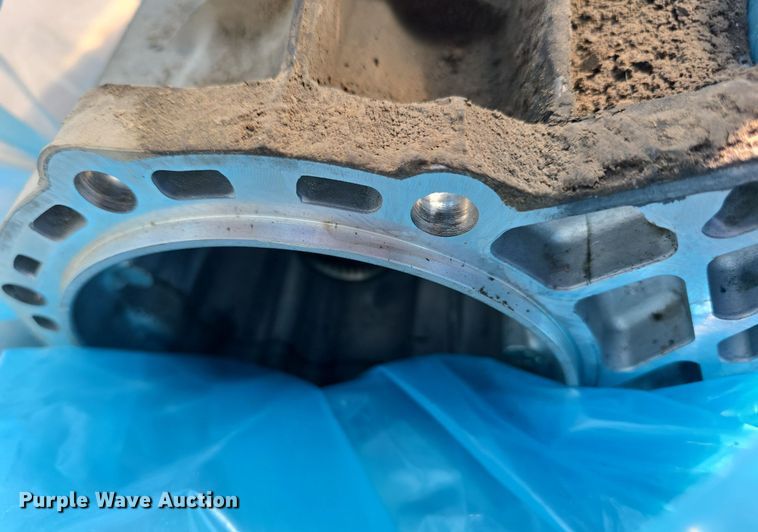 image for item EK6482 Ford transmission case