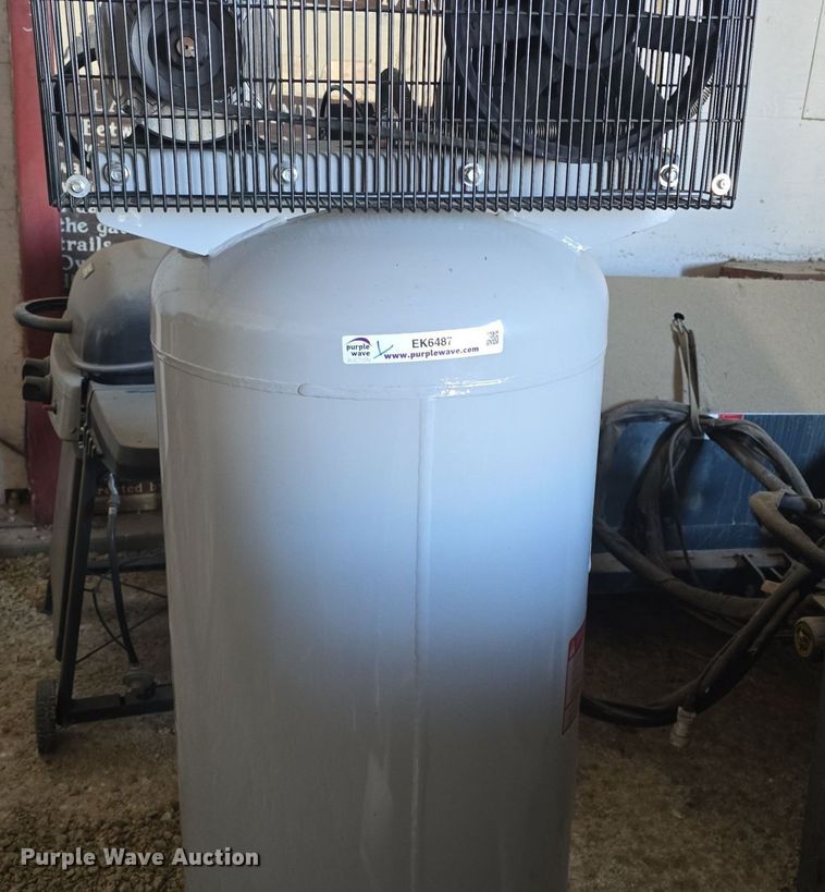 image for item EK6487 Iron Horse  IHD6160V1 air compressor