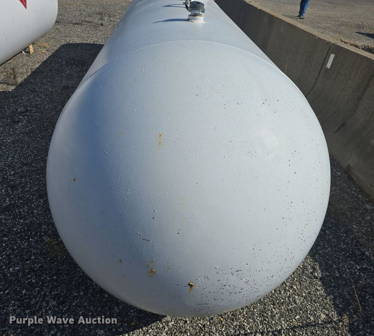 image for item EK6490 Propane tank 