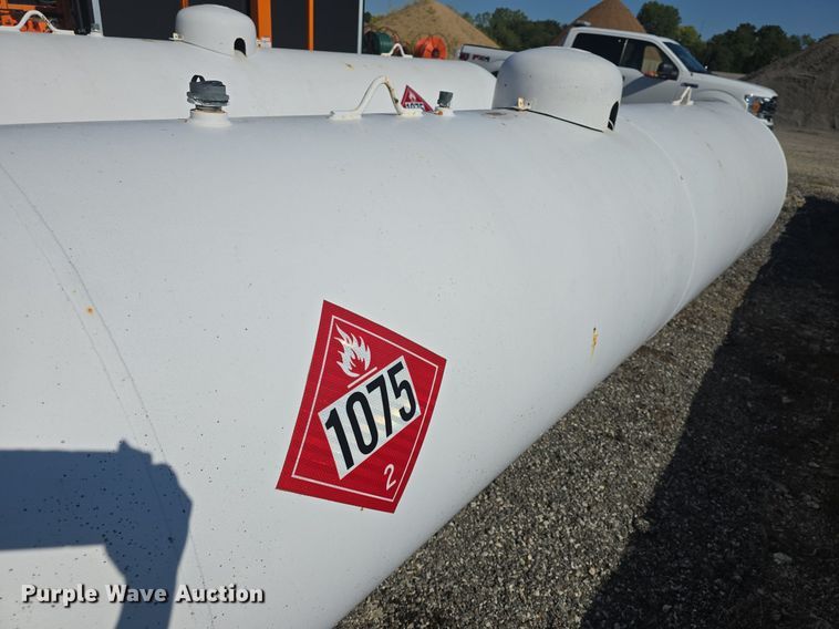 image for item EK6490 Propane tank 