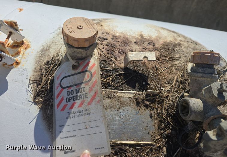 image for item EK6490 Propane tank 