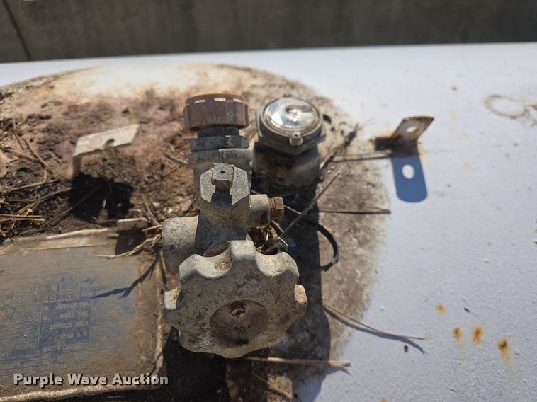 image for item EK6490 Propane tank 