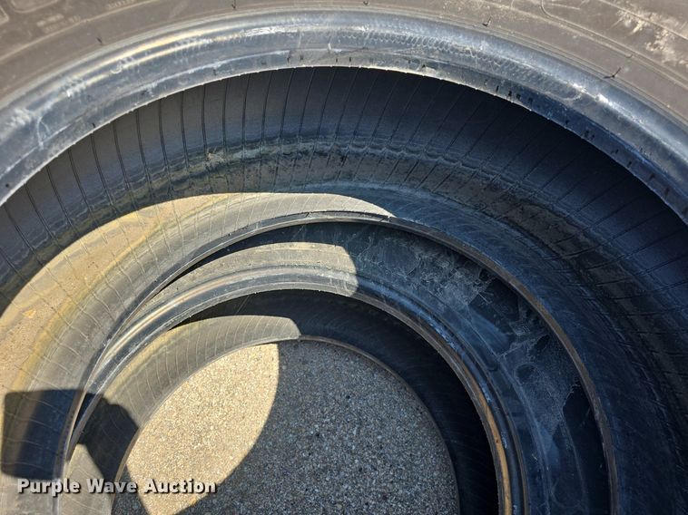 image for item EK6491 (2) Bridgestone 425/65R22.5 tires