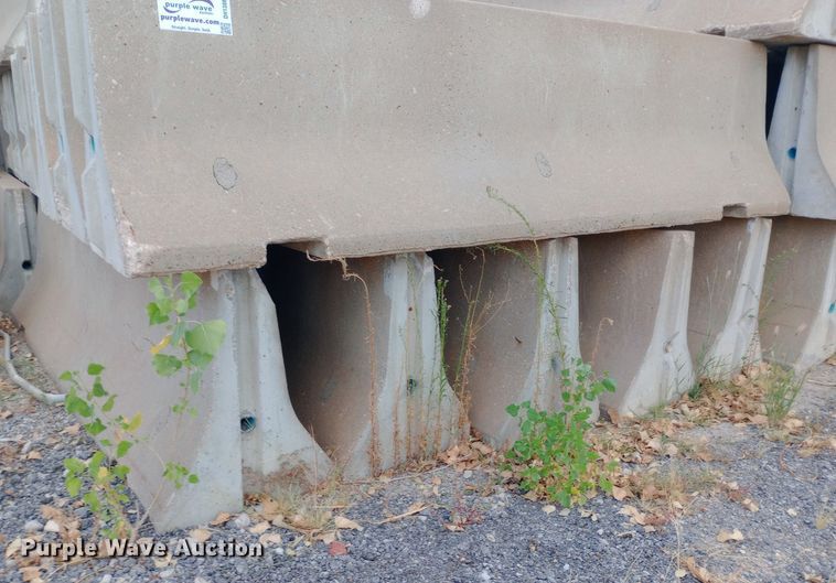 image for item ZA0503 (8) concrete barriers