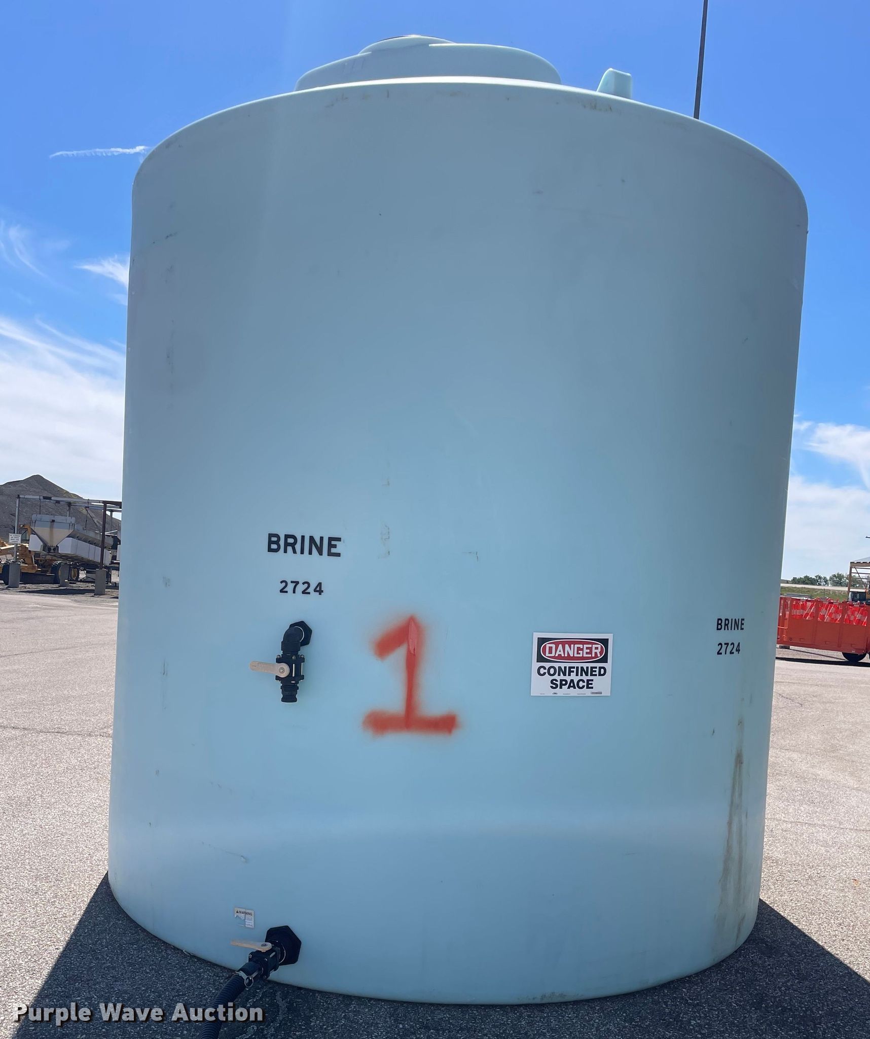 Brine tank in Admire, KS | Item EK2125 sold | Purple Wave