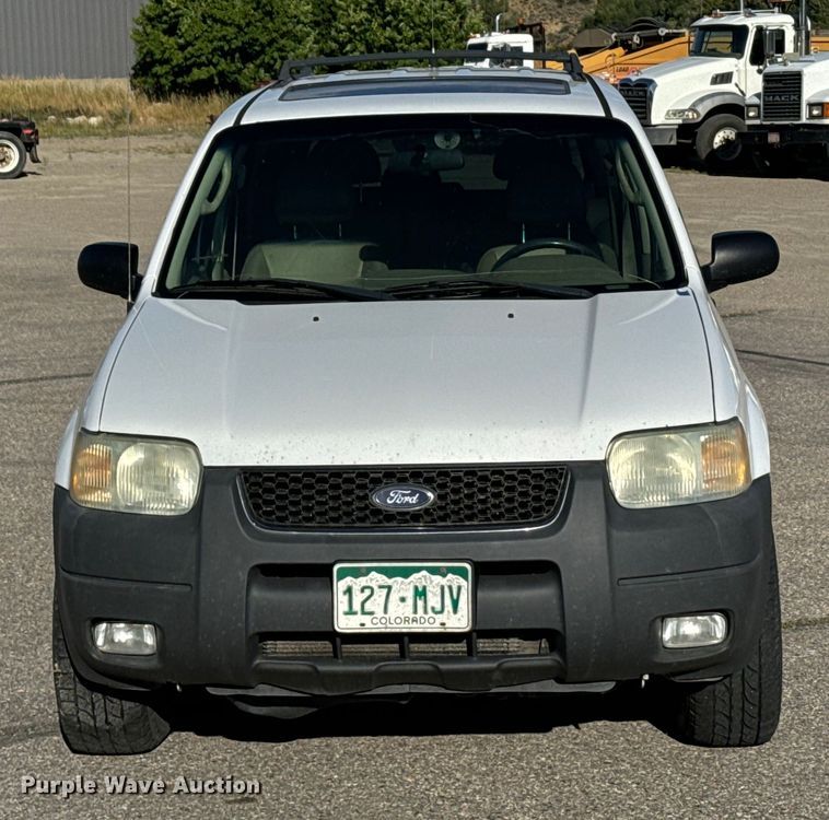 image for item EG9838 2004 Ford Escape XLT SUV