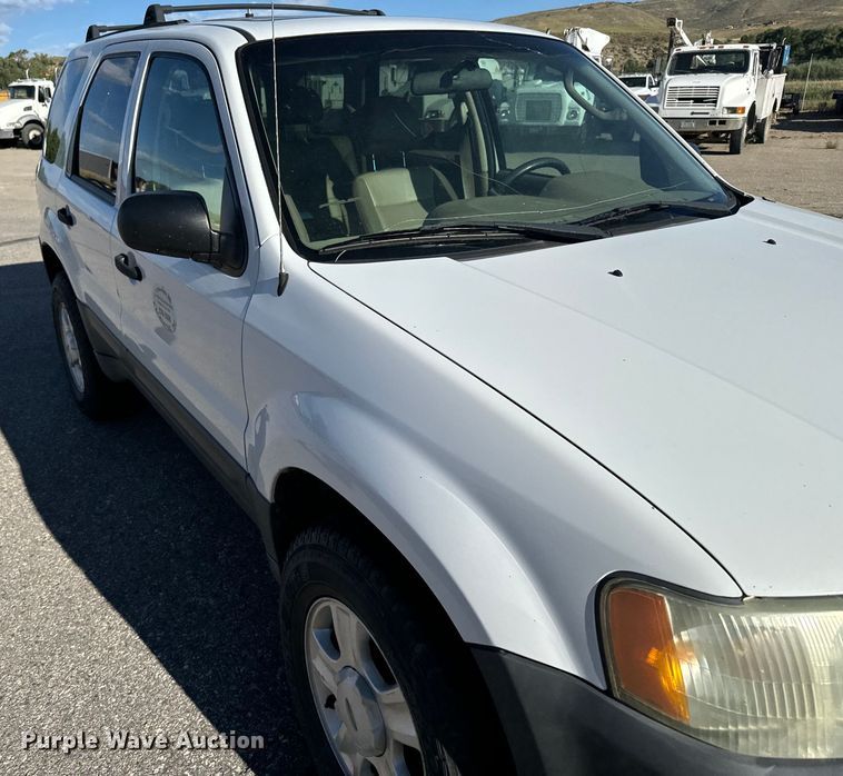 image for item EG9838 2004 Ford Escape XLT SUV