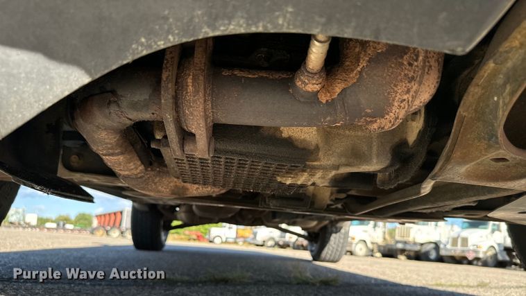 image for item EG9838 2004 Ford Escape XLT SUV