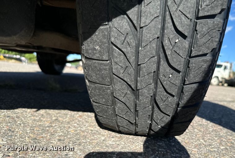 image for item EG9838 2004 Ford Escape XLT SUV