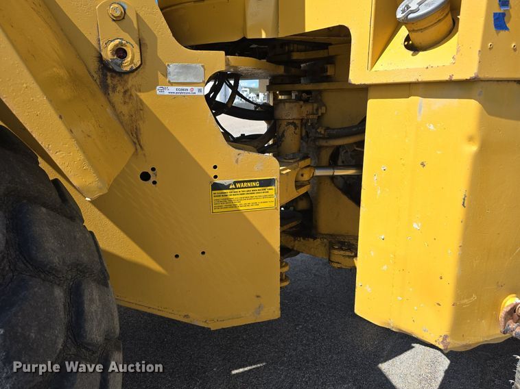 image for item EG9839 1990 Caterpillar 966F wheel loader